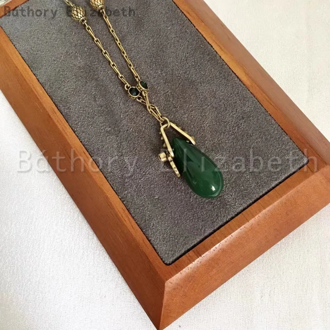 Elizabeth Bathory Vintage Green Diamond Double Bead Long Chain Woman Punk Rock Sweater Chain Fashion party jewelry