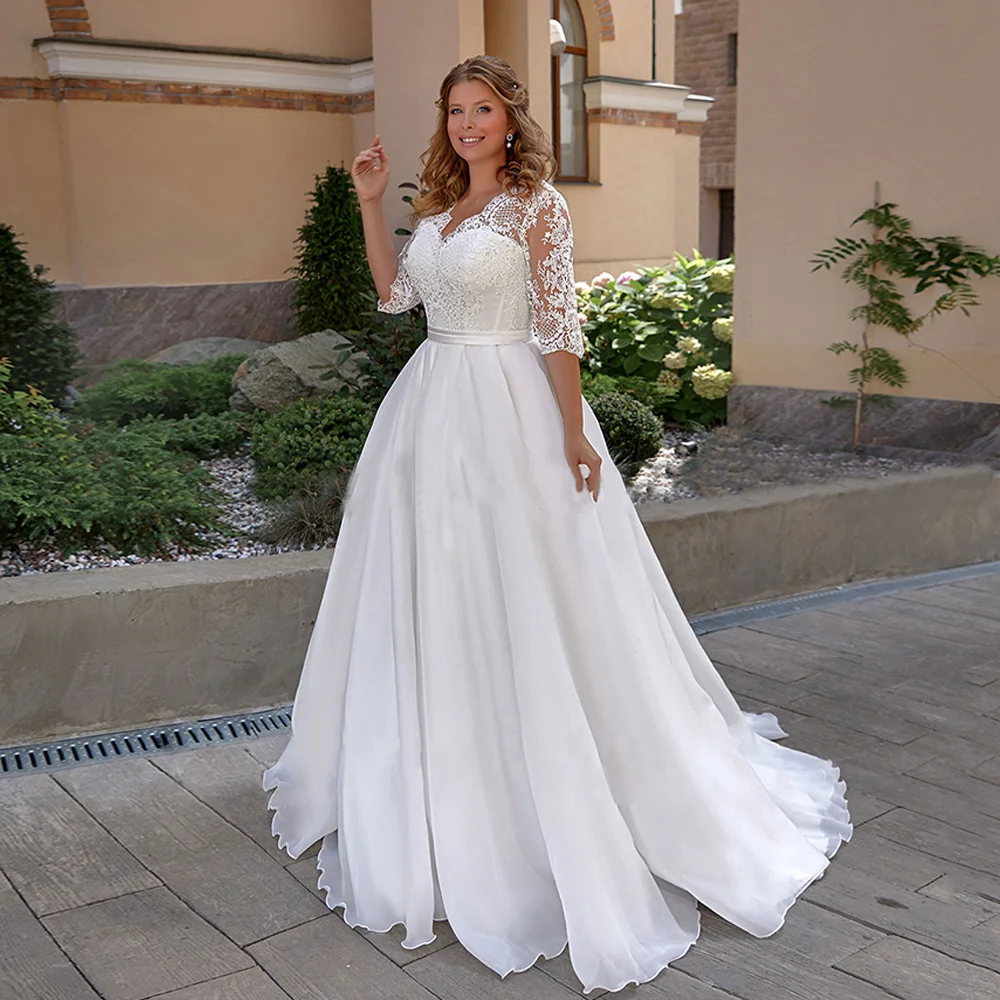 

Elegant Plus Size Wedding Dress for Woman Half Sleeves V Neck Applique Sweep Train A Line Lace up Bridal Gown Robe De Mariee