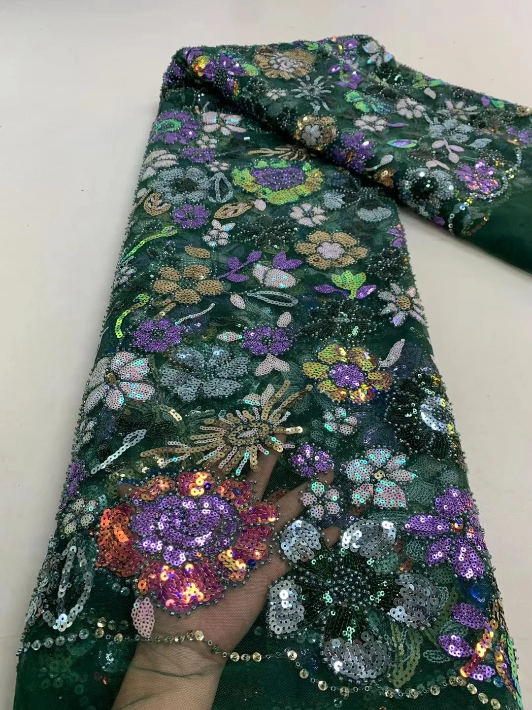 

High Quality Fashion Nigerian Handmade Bead Lace 2023 African Tulle Embroidere Sequins Lace Fabric For Wedding Party Sewing