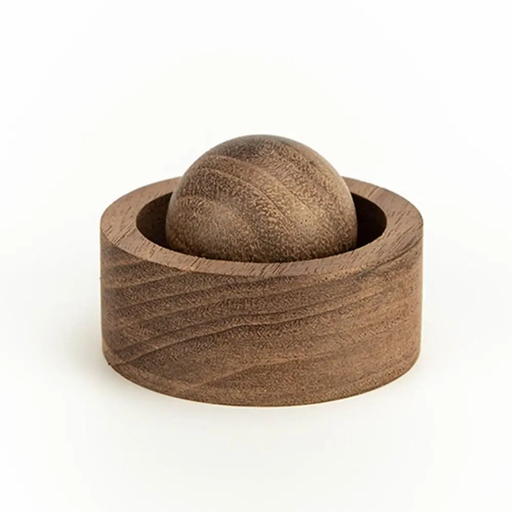 Perfume Volatile Aromatherapy Diffuser Spheres Refillable DIY Wooden Essential Oil Diffusers Creative Unique