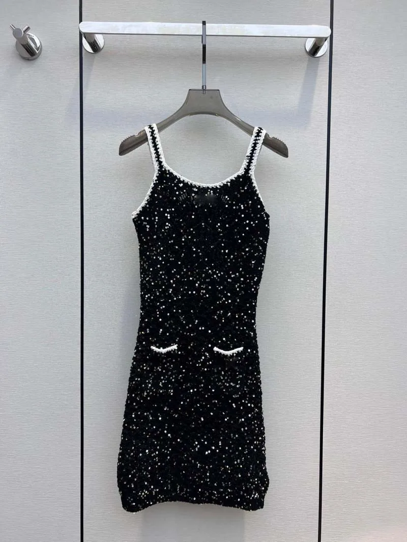 

Sexy Nightclub Hot and Spicy Sweetheart Style Fashion Casual Trend Elegance Versatile and Generous Sling Dress