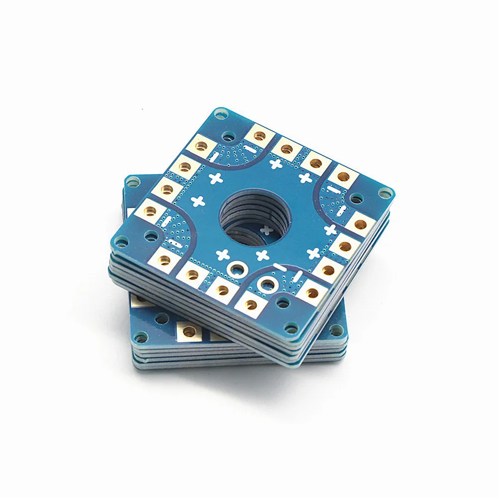 Installation de la carte PDB sur un drone APM, avec les modules CC3D et MWC KK connectés
