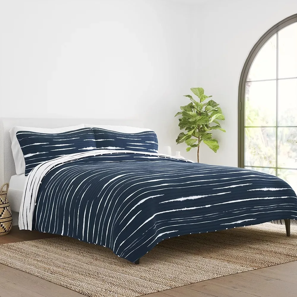 

Navy 3 Piece Horizon Lines Reversible Microfiber Quilt Set, Twin / Twin XL