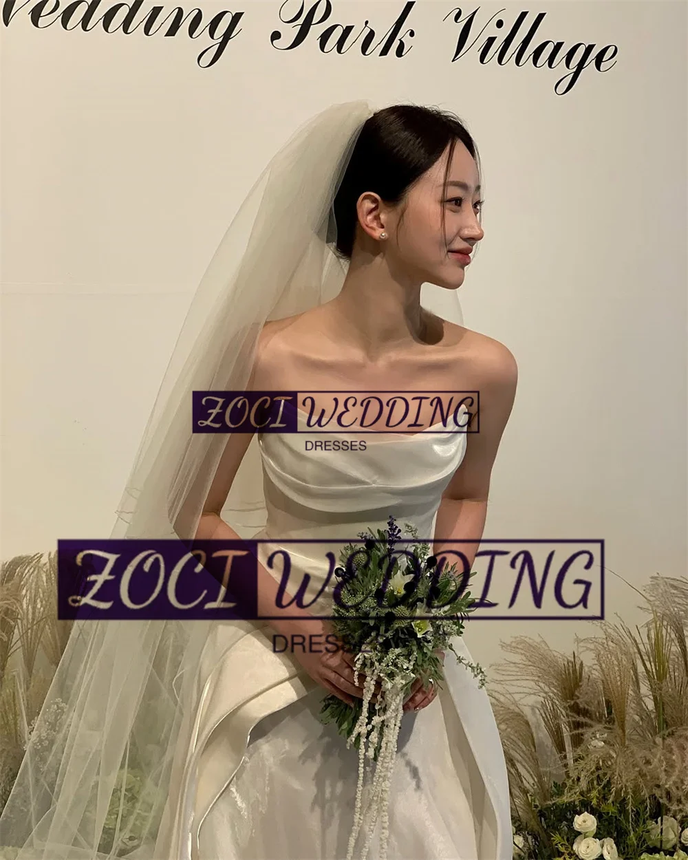 Zoci Elegant Strapless Korea Wedding Dresses Soft Satin Pleats V Neck Photos Shoot Dress Customized Backless Corset Bridal Gown 3