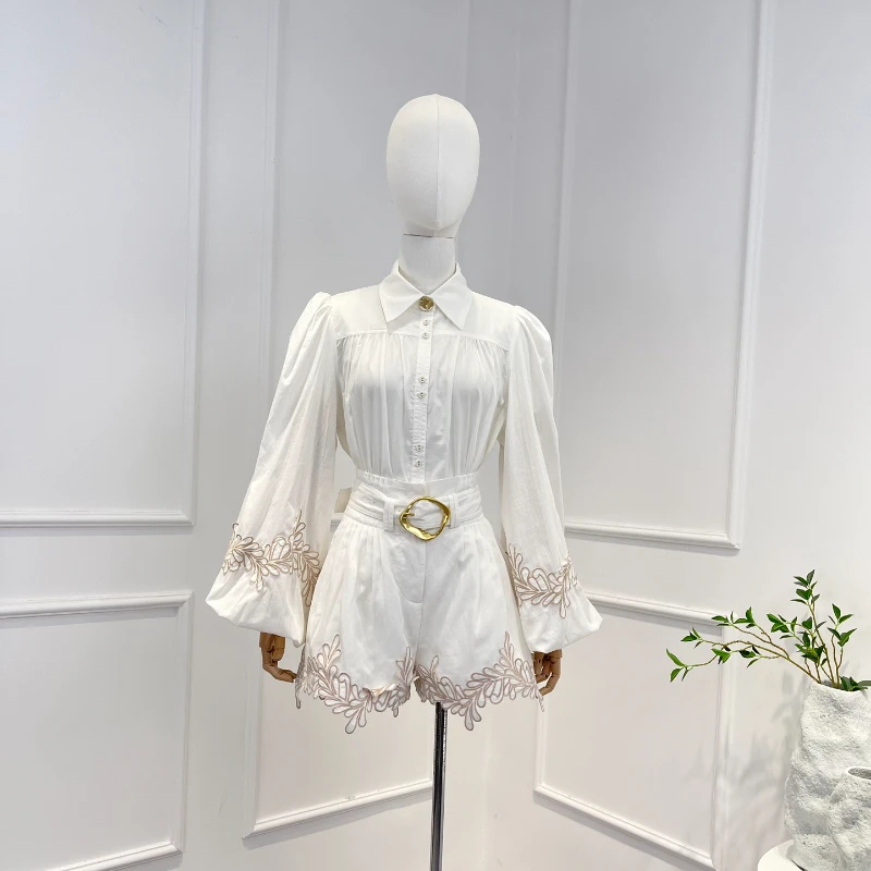 

Top Qualitiy 2023 Latest Spring Summer Full Sleeve White Solid Embroidery Blouse and Shorts Set Women Office Lady Suits