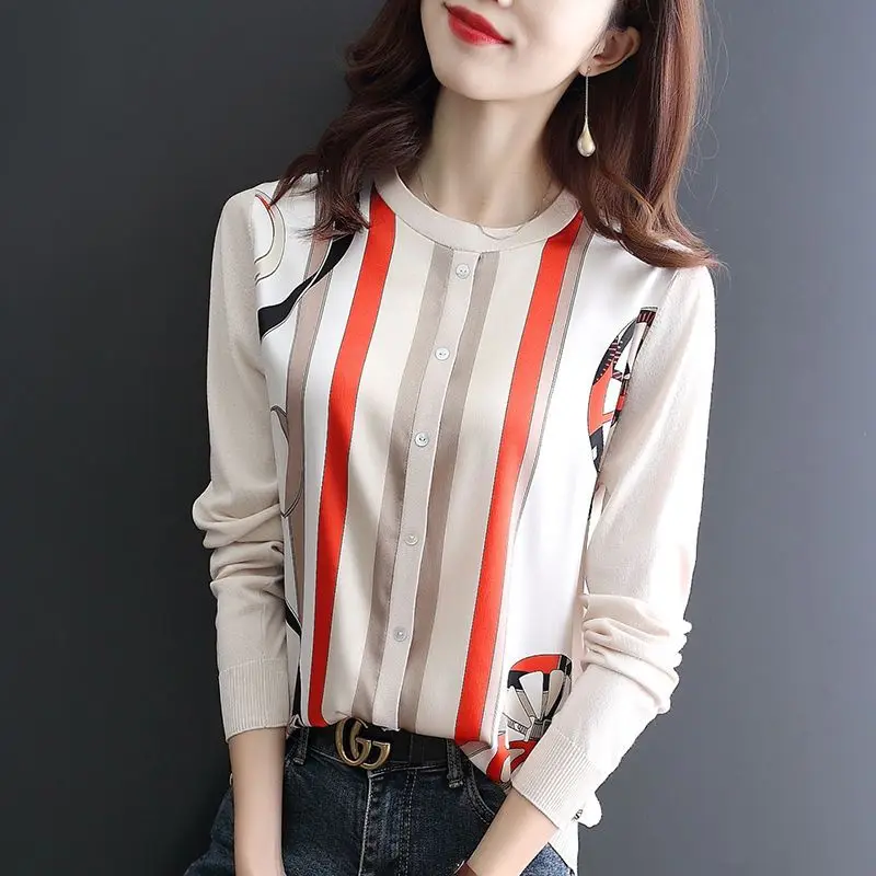 Spring and Autumn Fake Two Loose Top 2023 New Korean Striped Print Patchwork Button Pullover Sweater Long Sleeved Knitted Women