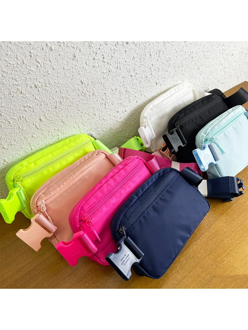 2025 Fashion Yoga Fanny pack Metal Logo Sports waist bag Yoga Mobile Bag Portable bag Unisex Fitness Running women's gift 2