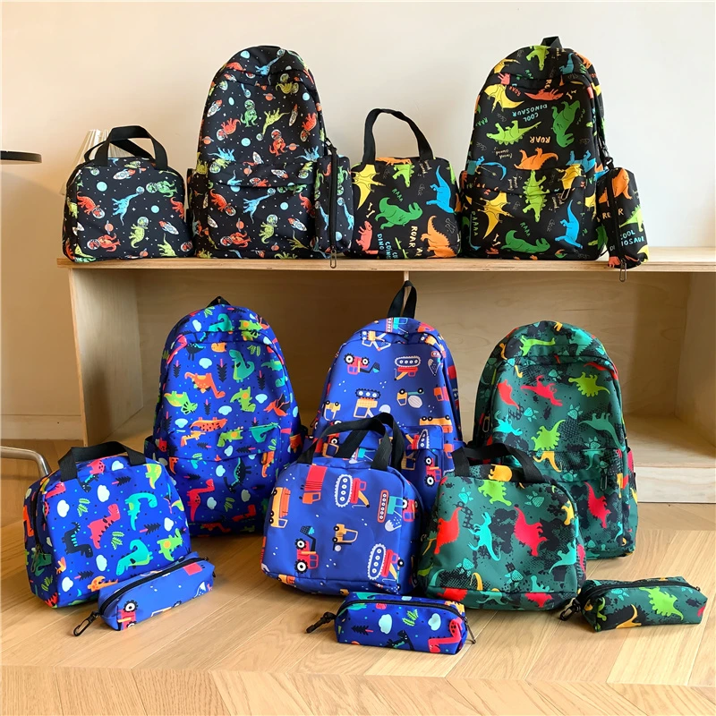 Рисунок 4 - Школьные ранцы для девочек и мальчиков