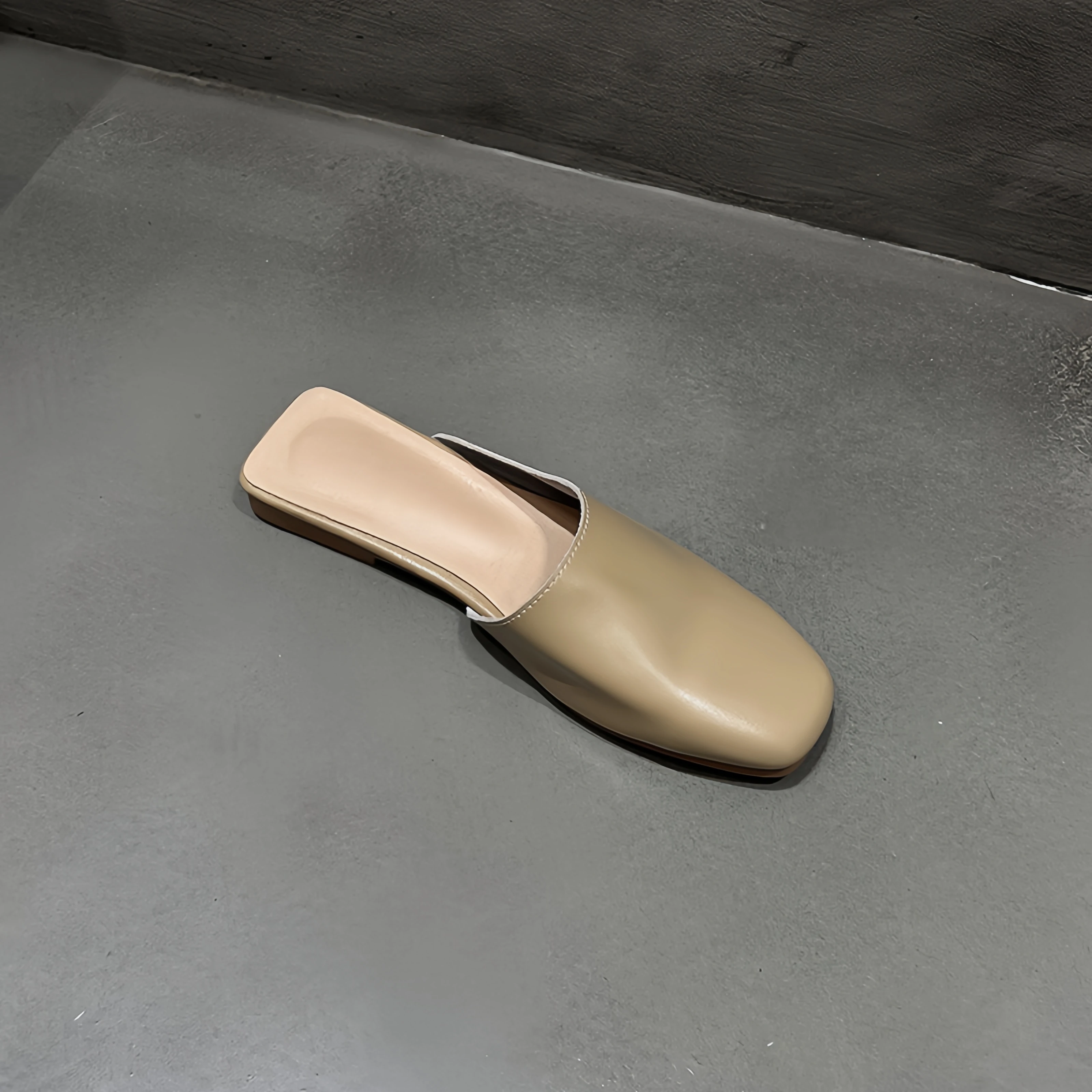 2024 New Genuine Leather Soft Sole Headed Half Slippers for Outer Wear Muller Shoes Retro Lazy Sandals