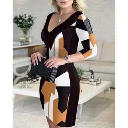 Vestido de moda con cuello en V para mujer, falda envolvente estampada con posicionamiento en la cadera, temperamento de media manga, 2021