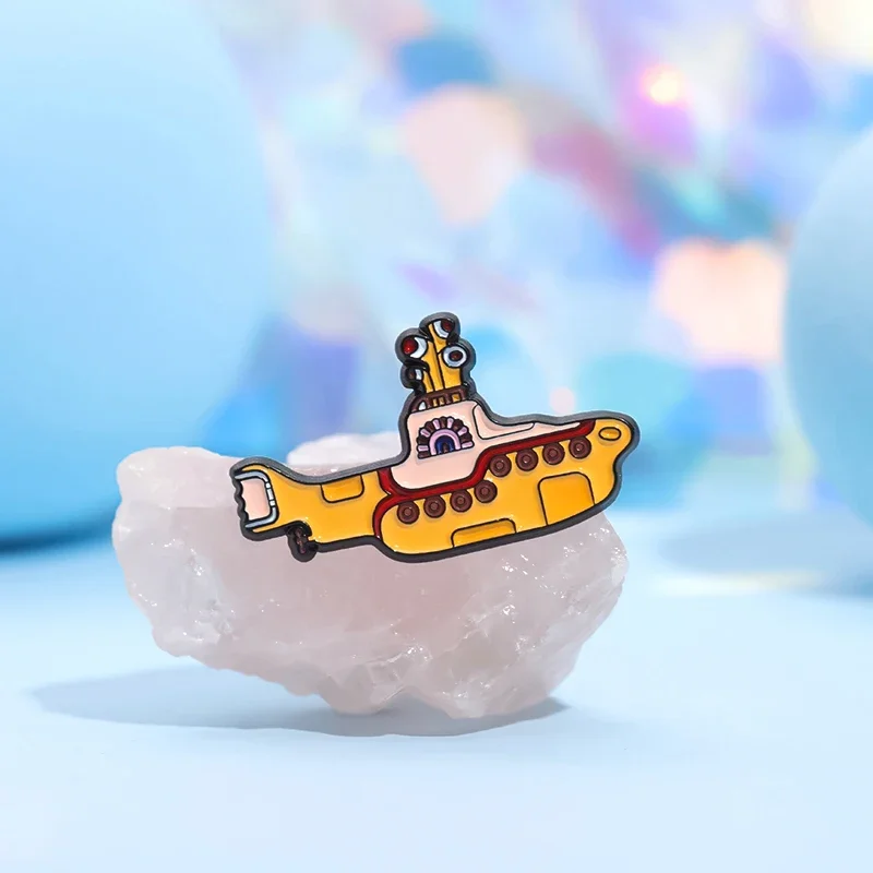 Custom Yellow Boat Steamer Enamel Pin - Unique Decorative Brooch for Clothing or Accessories Gift
