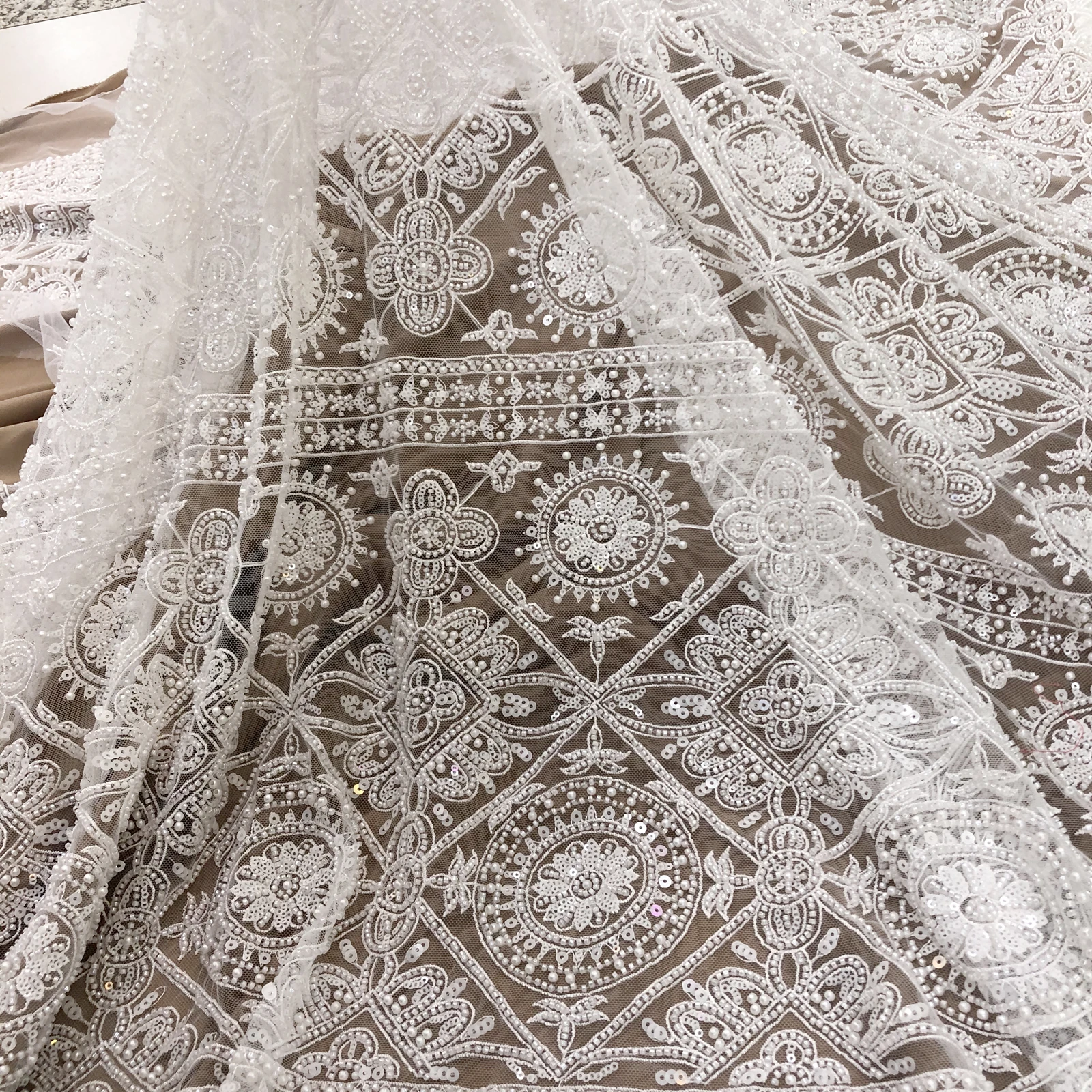 Super Luxury Court Style Off White Sequins Beaded Embroidered Wedding Lace Fabric Fashion Clothing Accessories