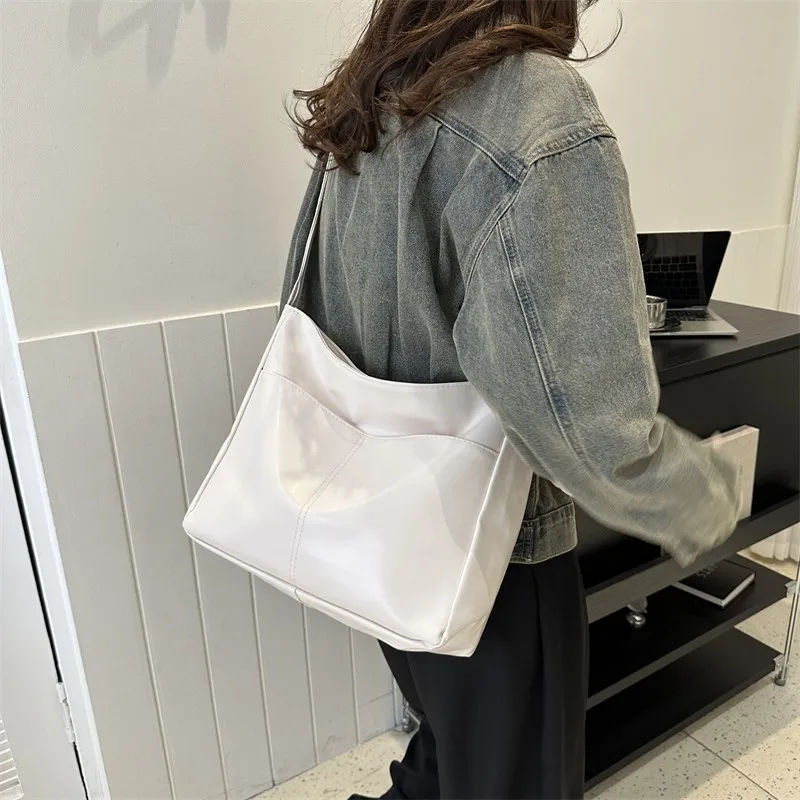 Women's Handbag Niche Design Shoulder Bag Female Daily Commuter Tote Bag Fashionable Hundred College Students Class Bag