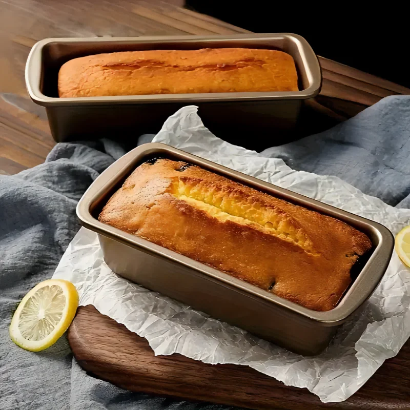 Parchment Paper Banana Bread In Pyrex Dish Baking Tray Parchment - Main Image