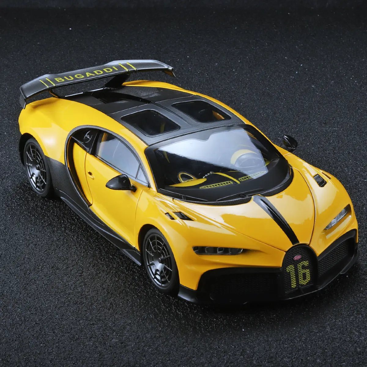 1:18 Bugatti Chiron Pur Sport Supercar Alloy Die Cast Toy Car