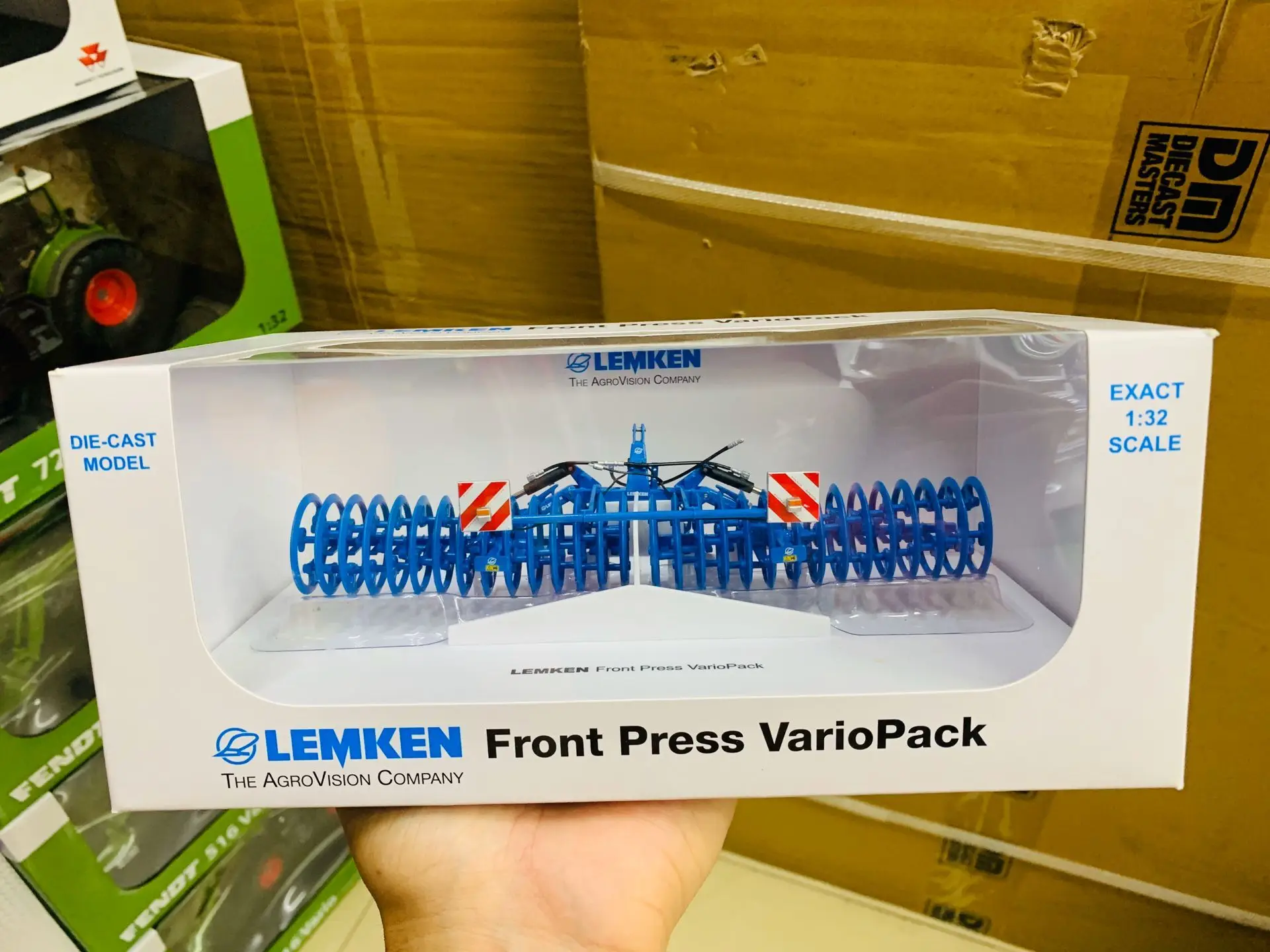 Решение 5 1/16 - 1 1/8 х ( 5/6 + 3/14). 4нвк 36-12-10. 00. Bea 380/16-409 деталировка. Решение задачи на одном участке школьники.