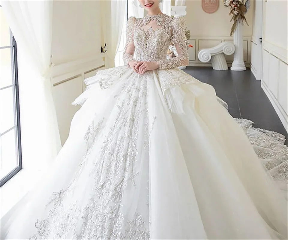 Dubai Arabia High Neck Full Sleeves Ball Gown Wedding Dress Luxruy Crystal Bridal Gowns Sequin Pearls Church Robe De Mariée