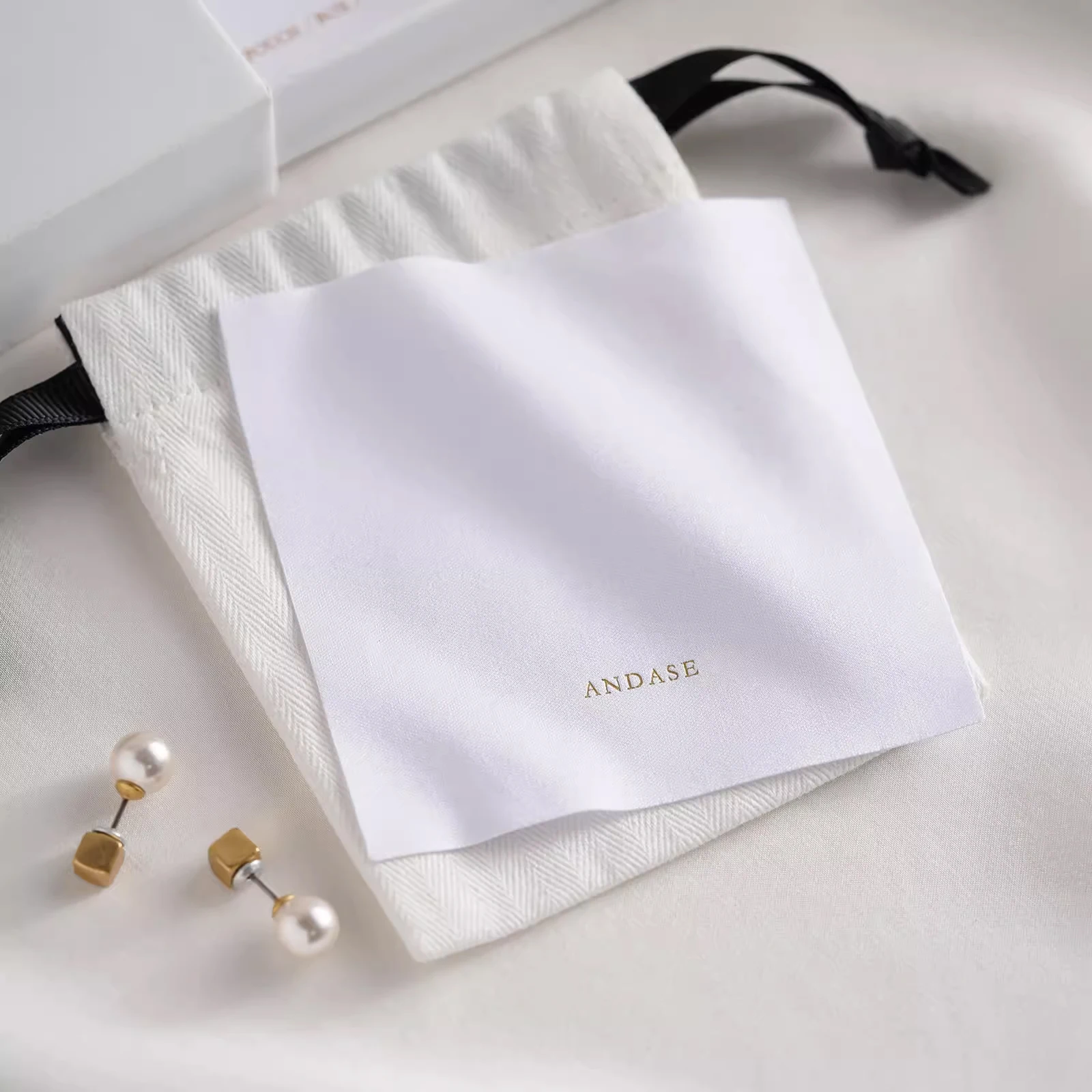 Custom Logo Silver Polishing Cloth Polyester-nylon Composite Microfiber Fabric Jewelry Cleaning Cloth Small Business Store Name