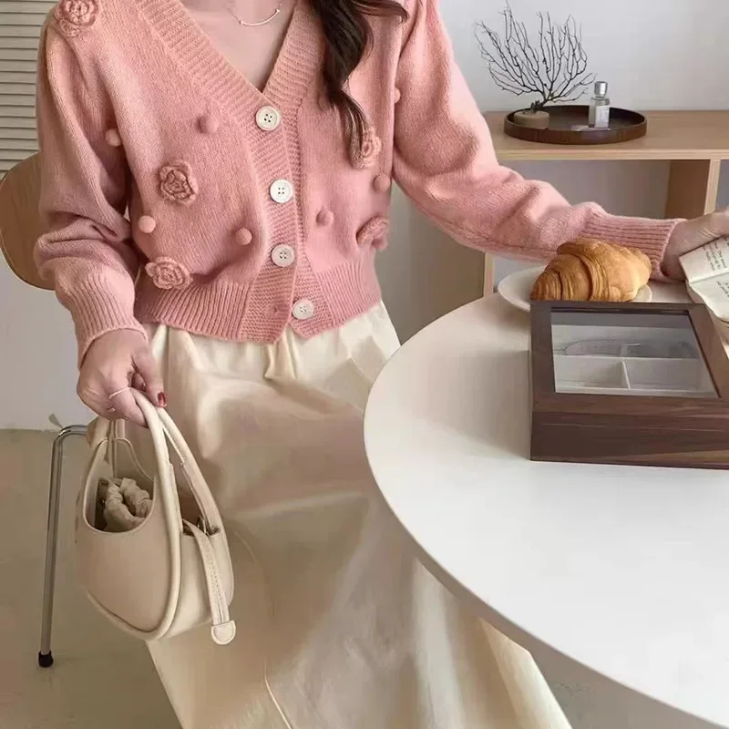 

2023 Autumn New Korean Style Slim Knitted Cardigan Women Three-Dimensional Flower Long Sleeve Cropped Sweater Coat Women