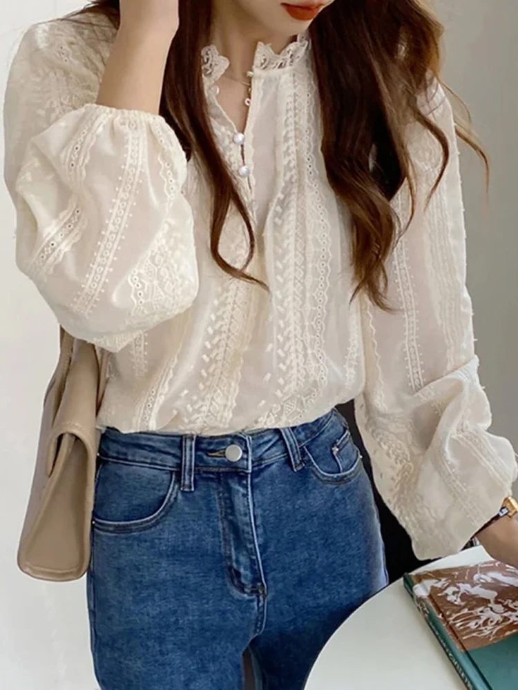 بلوزة عصرية بأكمام طويلة على الطراز الكوري مع تطريز بلوزات مشمش أنيقة قميص دانتيل حلو بأكمام منتفخة ملابس علوية نسائية