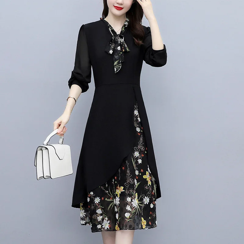 

Women French Hepburn Style Bow Vintage Elegant Dress Spring Autumn Lace Spliced Loose Fashion Floral Dress Female Clothing