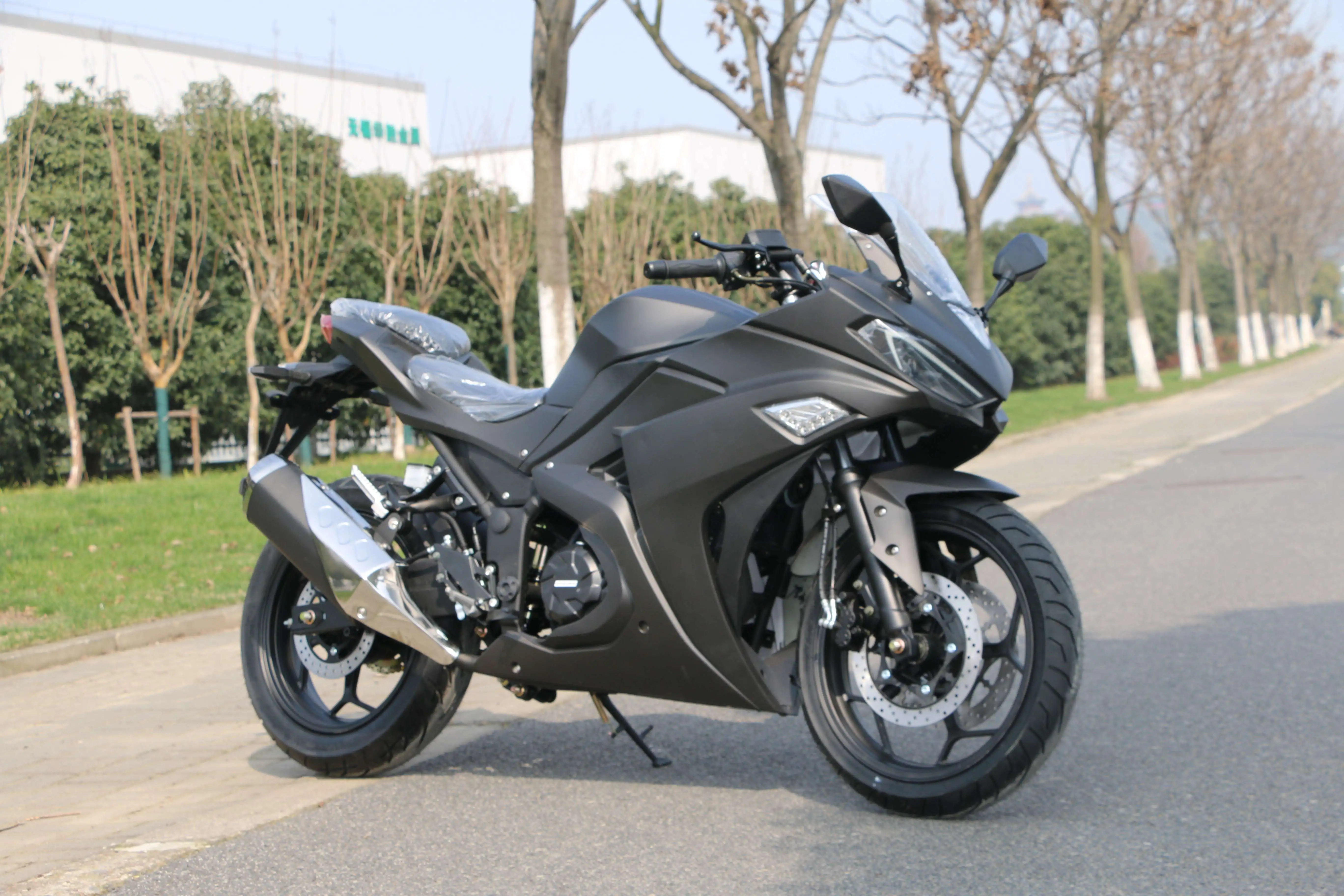 Рисунок 5 - Спортивный гоночный мотоцикл kawasaki