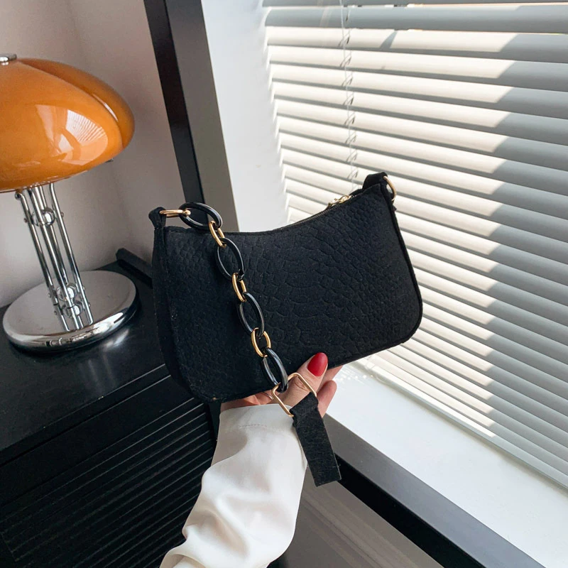 Fashion 1PC Felt Shoulder Bags for Women Women's Subaxillary Bag Design Advanced Texture Armpit Handbags Purses Saddle Bag