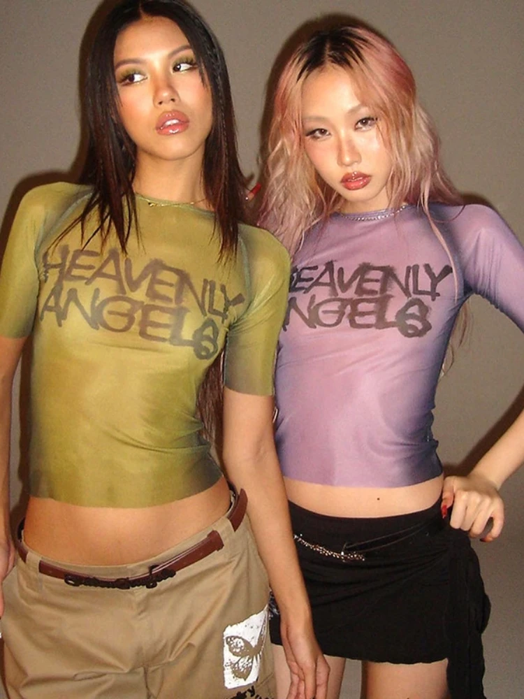 รูปสินค้า เสื้อผ้าแฟชั่น Y2K กราฟิกด้านบน เซ็กซี่ ผอม ทันสมัย