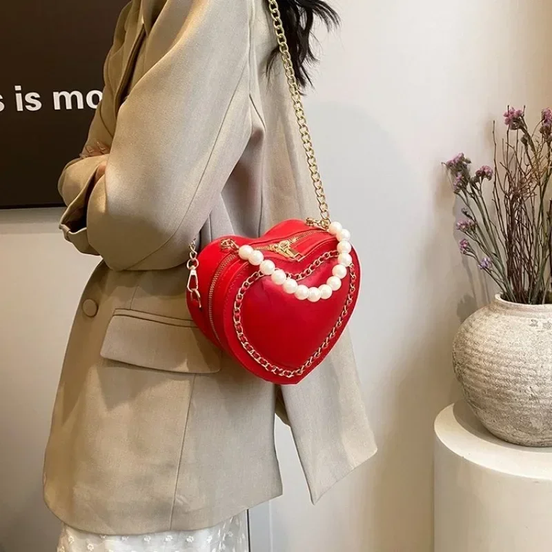Top Selling Exquisite Single Shoulder Women's Bag New Heart-shaped Bead Shoe Bag with High Texture Bride Red Chain