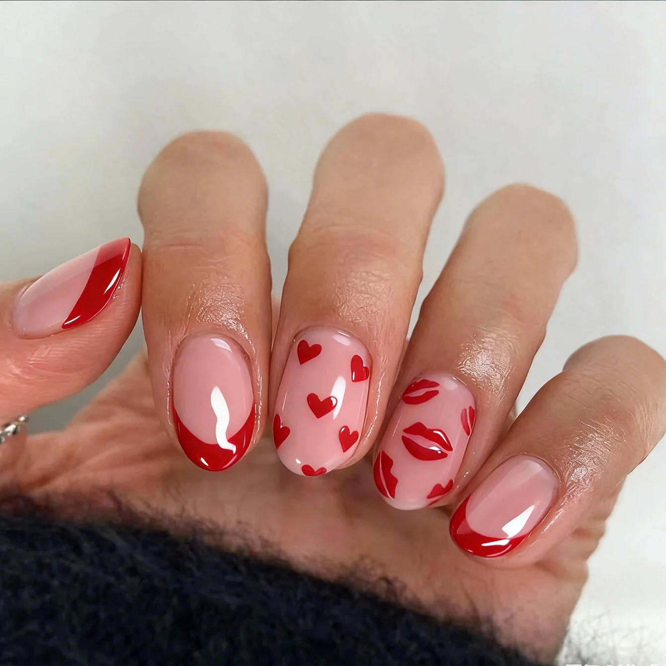 24 Stück/Set kurze, mandelförmige künstliche Nägel mit Schleife und kleinen Punkten, Acrylnägel, künstliche Nägel zum Valentinstag – Detail 9