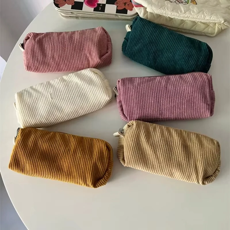 보호용 보관 가방 코듀로이 필통 INS 스타일 대용량 가방 지퍼 사무실 학교 용품, 무작위 로고 프린트 포함