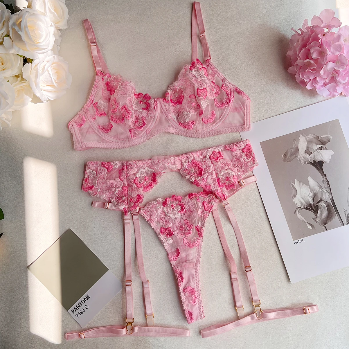 Ellolace Fancy Lingerie Floral Embroidery Underwear 3-Piece Luxury Lace Garter Brief Sets Bra And Panty Sexy Outfit Intimate