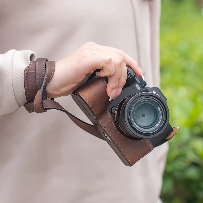 Vlogger 가죽 보호 케이스 카메라 숄더 스트랩,  A7M4 A7IV A7 IV 빈티지 하프 케이스 가방, 베이스 커버 액세서리