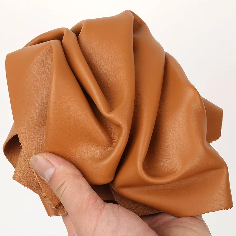 카키색 1mm 암소 피부  가죽 Leathercraft 소파 부드러운 가방 자동차 좌석 수리 헤드 레이어 미세 곡물 쇠가죽 채찍으로 치다 가죽 패브릭