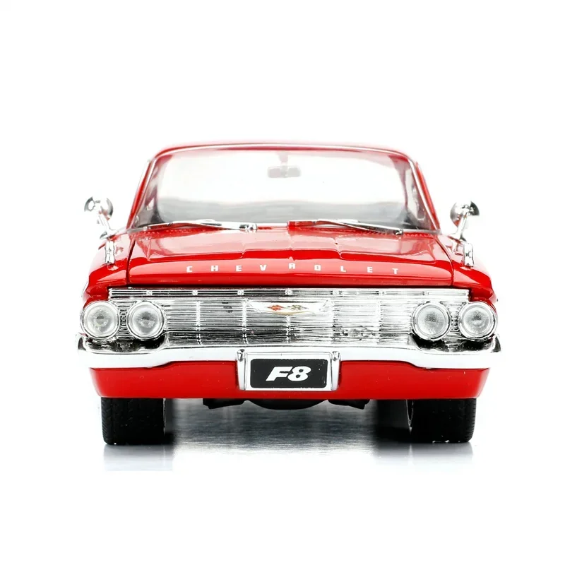 Jada 1:24 Fast & Furious Dom's 1961 Chevy Impala Diecast