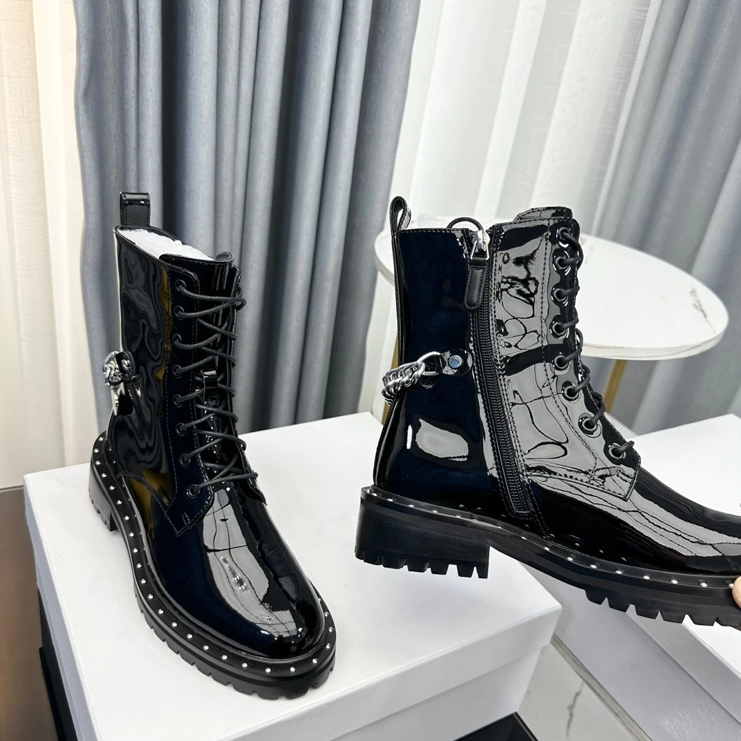 

2023 Brand New Women's Boots Metal Chain Ankle Boots Fashion Runway Shoes Patent Leather Warm Boots Thick Sole Motorcycle Boots