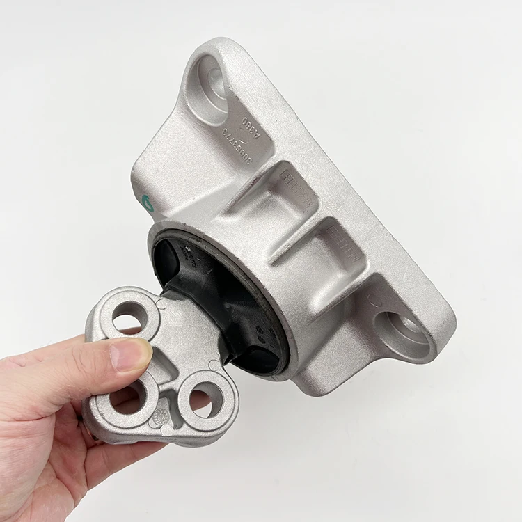 1pcs Engine Mounting Bracket / Oil sump bracket / Gearbox bracket for Chinese SAIC ROEWE RX5 MG GS HS 1.5T engine part