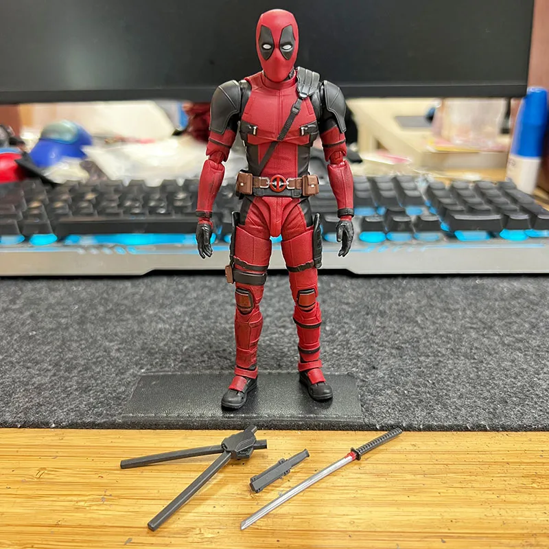 thumbnail image 1 of Figura de acción original Bandai Shf Marvel Deadpool de 6 pulgadas, modelo de juguete sin caja, colección de juguetes de escritorio con accesorios, 1 of 5