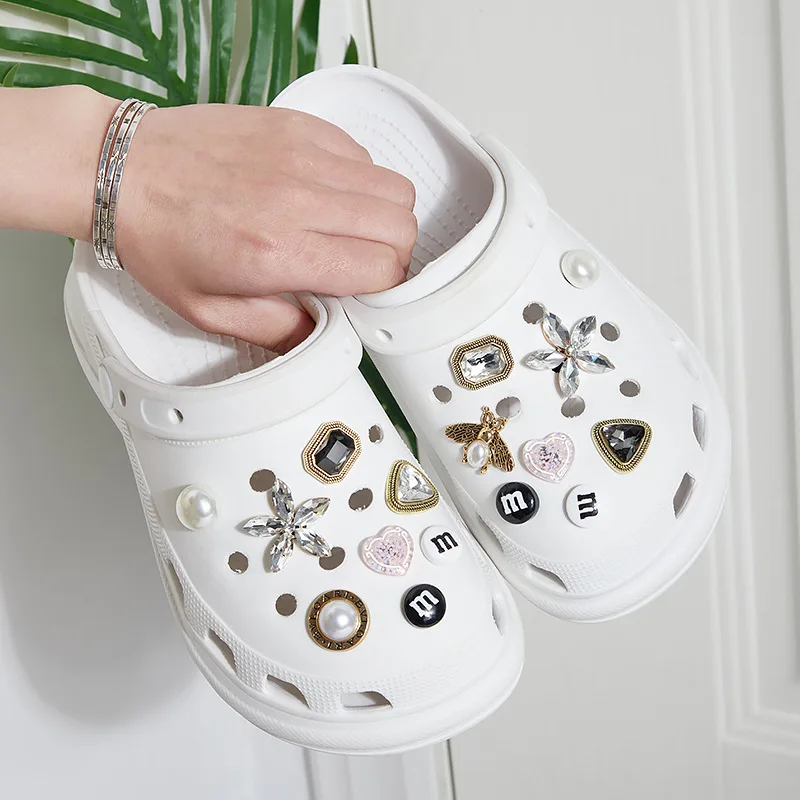 

Shoe Charms for Crocs DIY Diamond Pearl Detachable Decoration Buckle for Croc Shoe Charm Accessories Kids Party Girls Gift