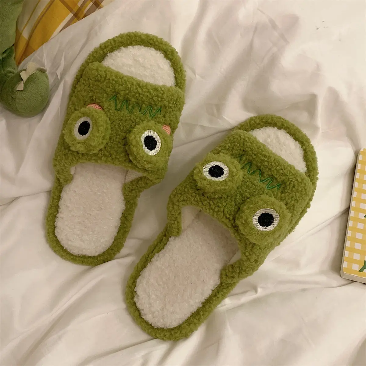 Pantuflas de algodón de moda para mujer, pantuflas de punta abierta con una sola palabra, para invierno, para el hogar, antideslizantes, cálidas y bonitas, para interiores y exteriores, de piel