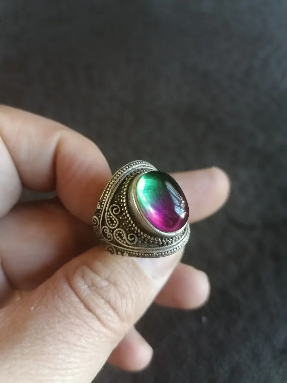 

Antiques and Antiques Collection Antique Silver Inlaid Double color Gem Tourmaline Ring