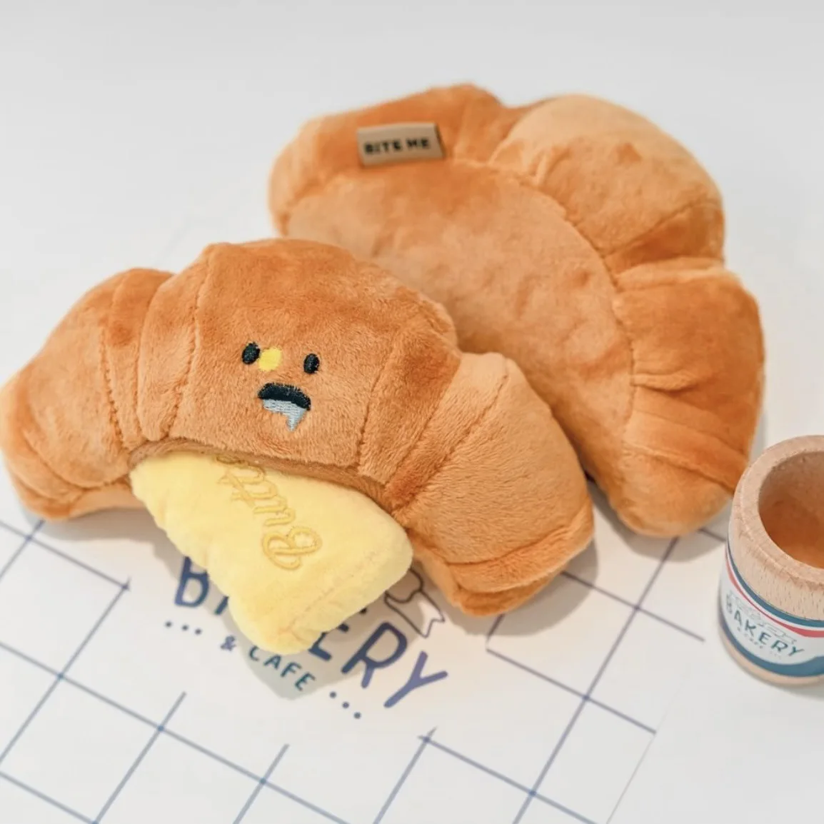 

Новые Имитационные игрушки для питомцев INS, скрыть круассаны, еда, игрушки для снятия скуки, забавные звучащие плюшевые игрушки, Бишон, Тедди, игрушки для собак