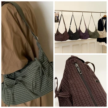 Borsa a Tracolla alla Moda in Nylon con Texture a Quadri, Casual e Versatile, Piccola e Unica, Borsa Hobo di Lusso di Marca Designer