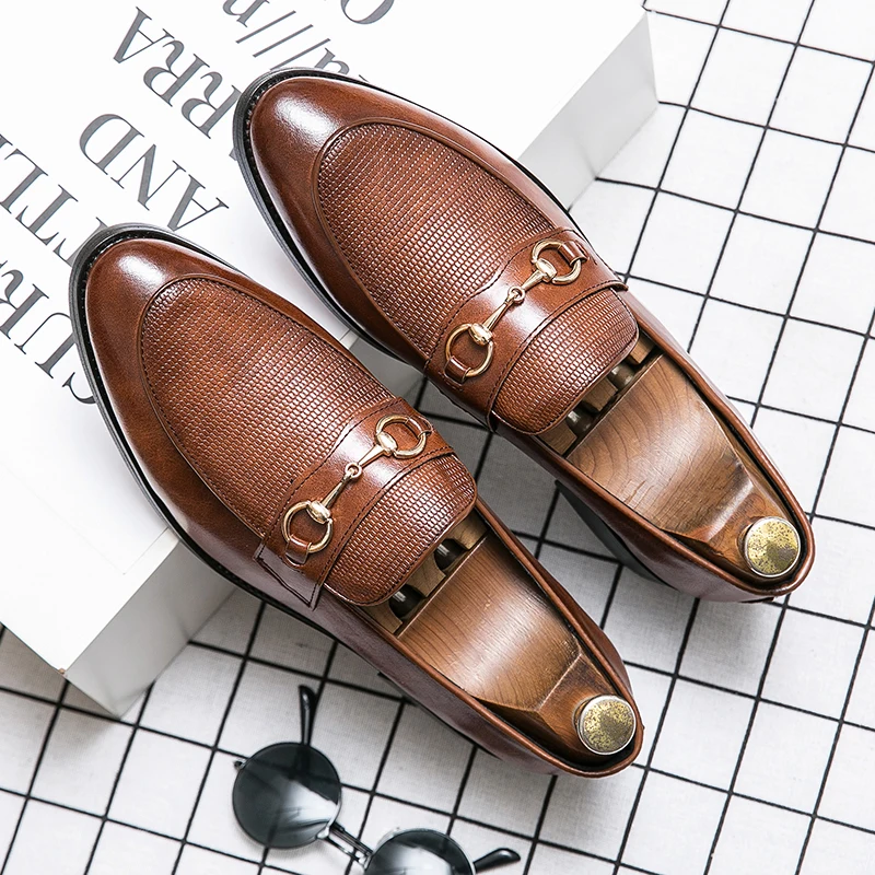 European Station Personalized Casual Men's PU Leather Shoes Fashion Metal Buckle Shoes Elegant Retro Sizes 38-48Men Shoes