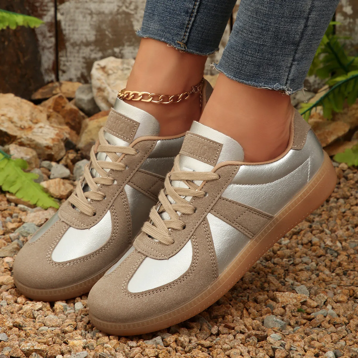 2025 Plus Size Lace Up Women's Vulcanize Shoes Outdoor Versatile Low Heel Women Sneakers Mixed Colors Comfortable Casual Shoes