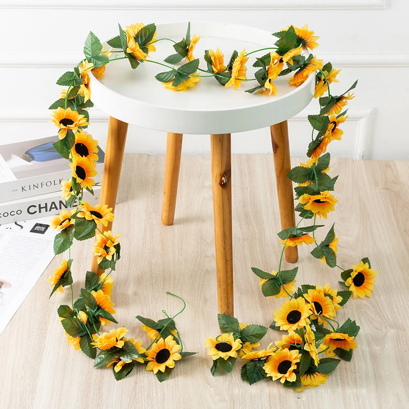 Confezione da 2 ghirlande di girasoli artificiali in seta, finti fiori da appendere | IT