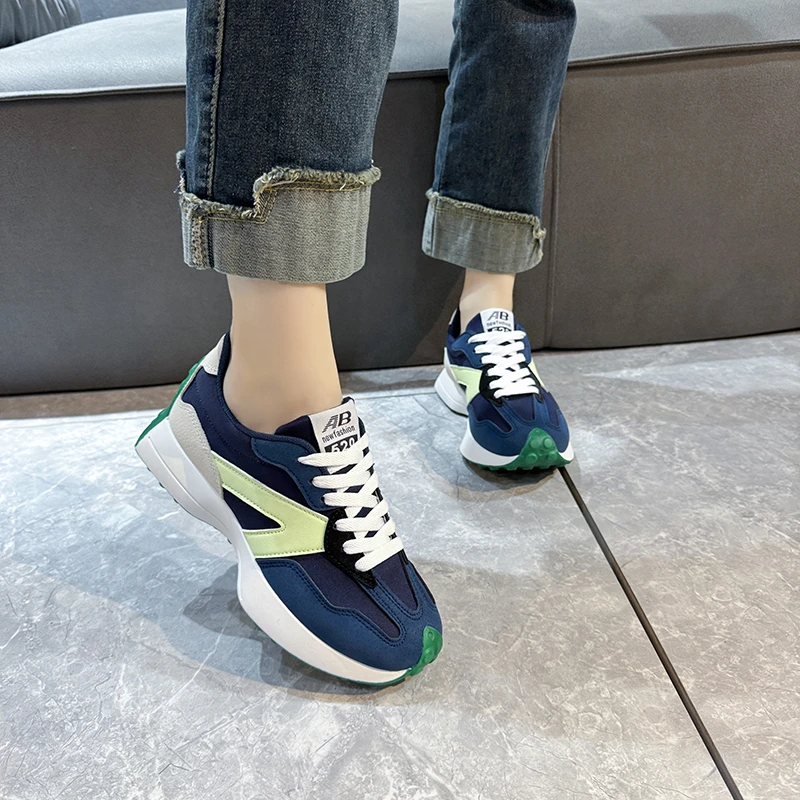 Women Sneakers 2024 New Summer Causal Shoes for Woman Fashion Breathable Lace Up Sneakers Platform Walking Designer Sneakers