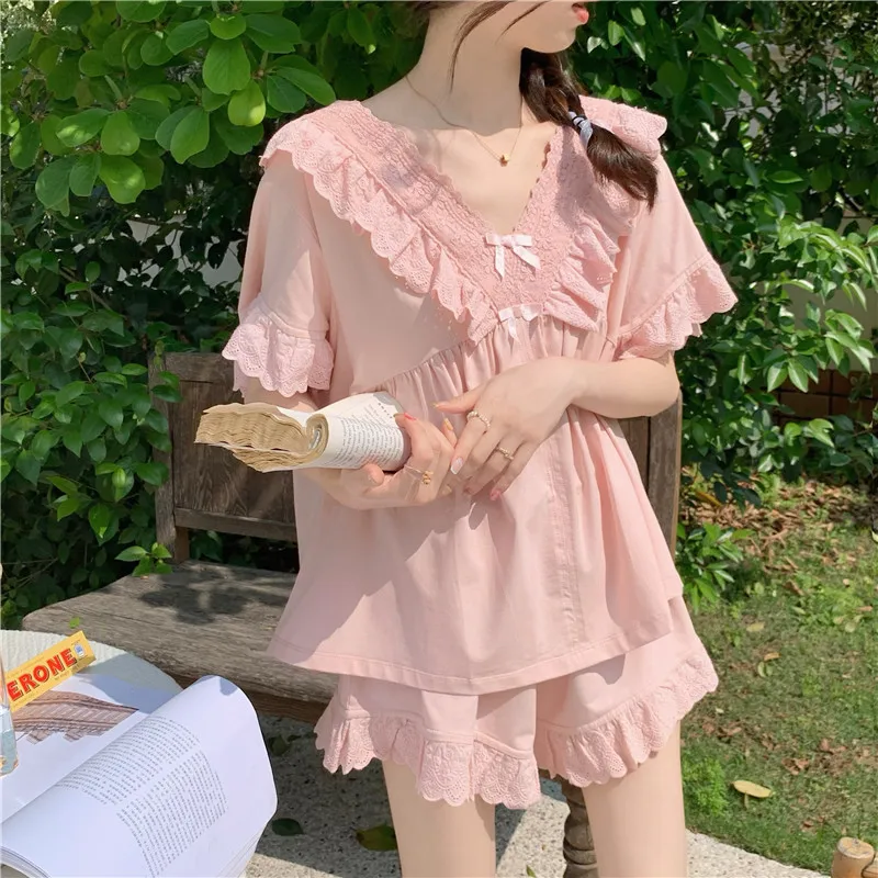 

Home Clothes Out Wear Korean Cotton Cute Embroidery Short Sleeve Shorts Pajama Set Women Sleepwear V-neck Pijamas Ruffles D429