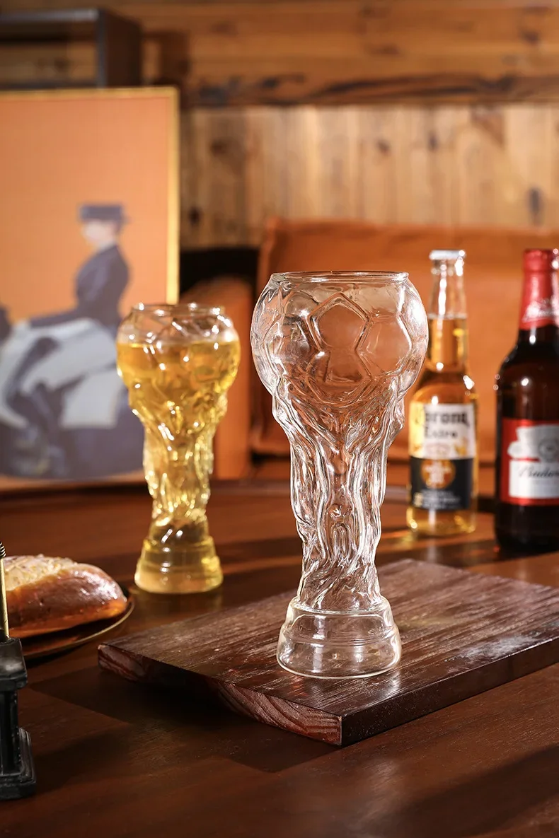 Beer Glass Coffee Mugs trophy shape Comfort with Distinctive Texture Beer Mug Suitable for Family Gatherings