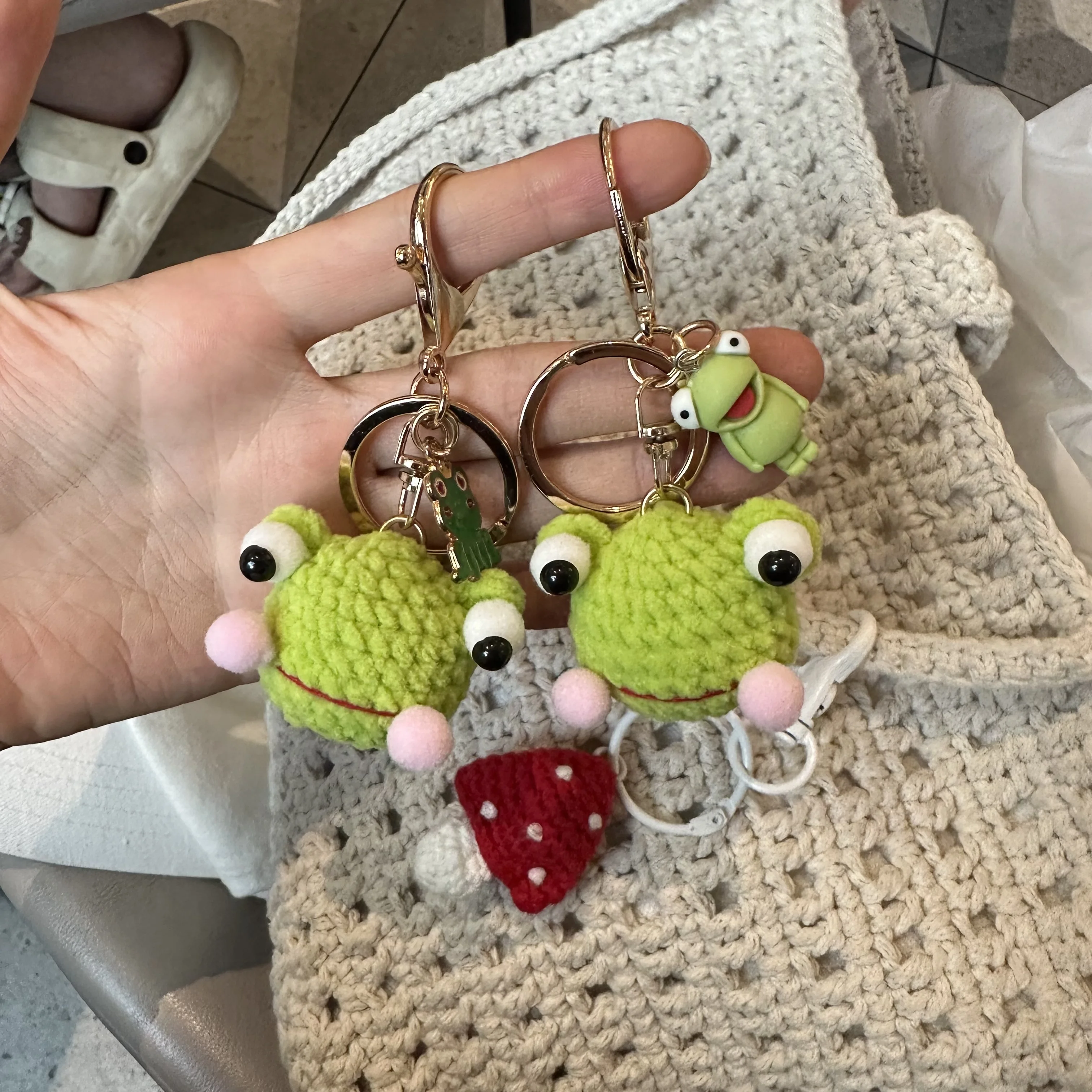 4cm Cute Crochet Keychains Knitting Funny Frog Keychain Creative